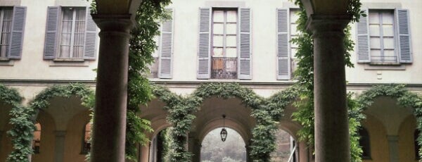 Palazzo Borromeo is one of Milano.