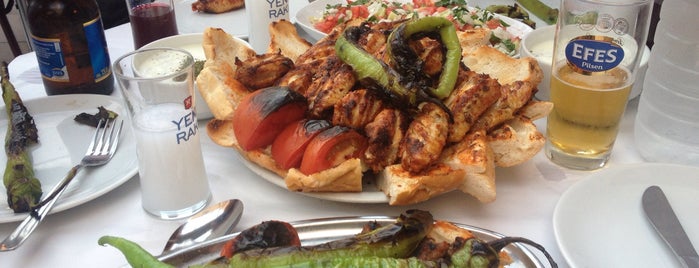 Meşhur Kanatçı Haydar'ın Yeri is one of To-eat list Istanbul.