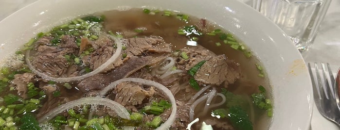Phở Hòa is one of Must-go Places in SM Megamall.
