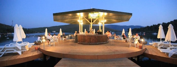 Crystal Green Bay Resort & Spa is one of Lugares favoritos de Ali.
