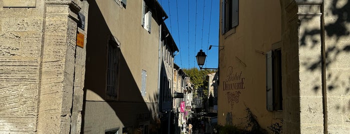 Saint-Rémy-de-Provence is one of EU - Strolling France.