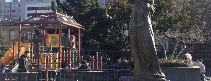 Portsmouth Square Park is one of Walk up an appetite San Francisco.
