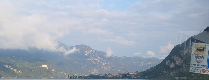 Lago di Lecco is one of Italy.