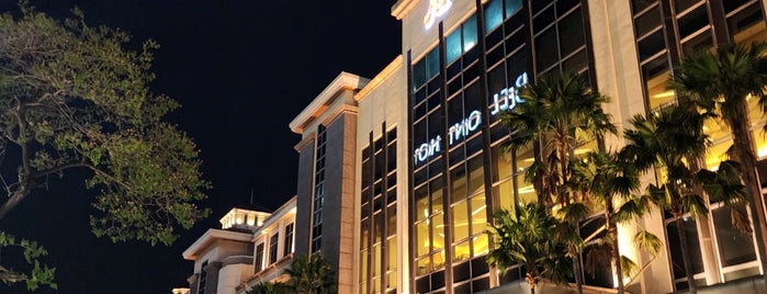 Manila Marriott Hotel is one of 5 Star Hotels in Metro Manila.