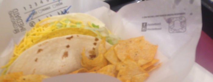 Taco Bell is one of สถานที่ที่บันทึกไว้ของ Victor.