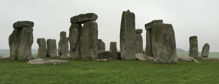 Stonehenge is one of Orte, die Sandro gefallen.