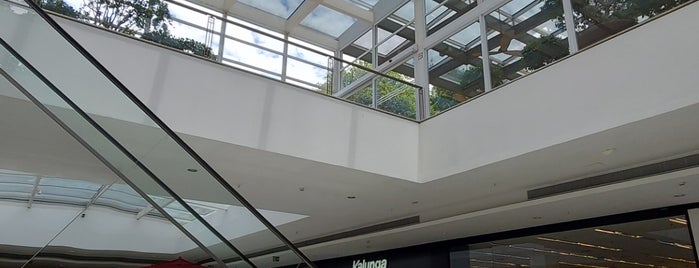 Shopping Iguatemi is one of Lugares Salvos.