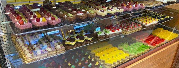 Reza Pastry Shop | قنادی رضا is one of Shiraz.
