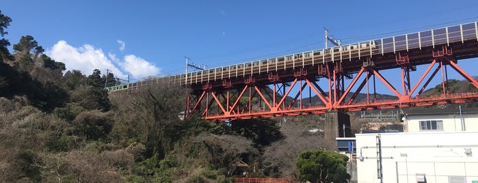 東海道本線 白糸川橋梁 (根府川鉄橋) is one of かながわの橋100選.