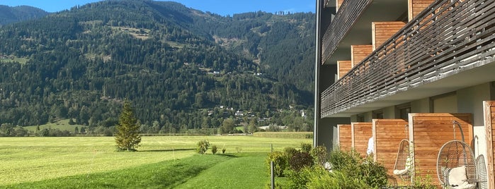 Tauern Spa Premium Alpinresort is one of Salzspas.