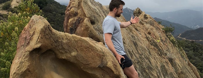 Calabasas Peak is one of Paul’s Liked Places.