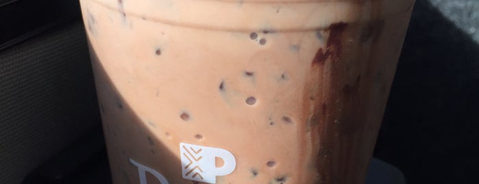 Peet's at Raley's is one of Lugares favoritos de Mitch.
