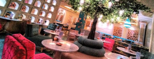Mezza House is one of Dubai Restaurant-U Need 2 GO.