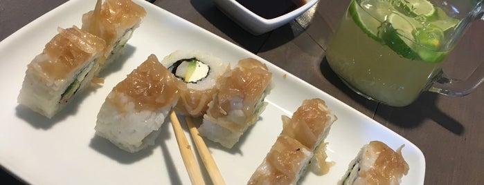 Wasabi Sushi Bar is one of Fatimaさんのお気に入りスポット.