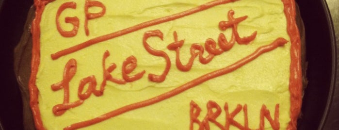 Lake Street Bar is one of GREENPOINT!.