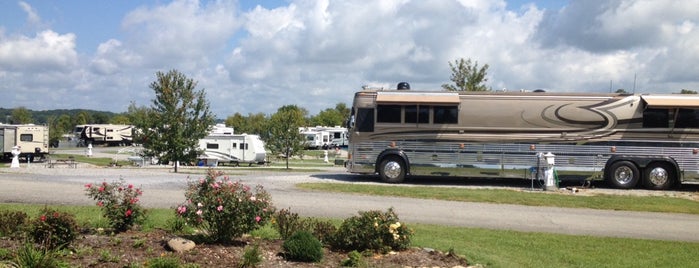 Amazing RV Parks & Campgrounds