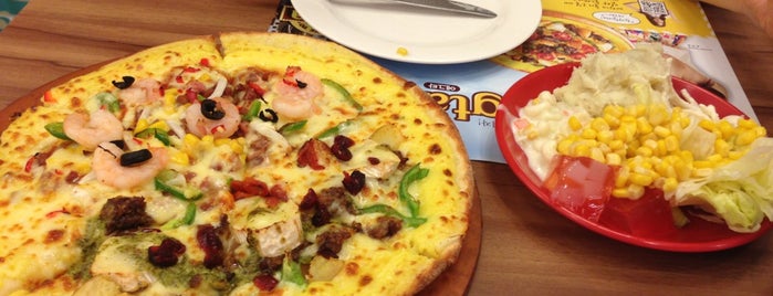 Mr. Pizza is one of Peter 님이 저장한 장소.