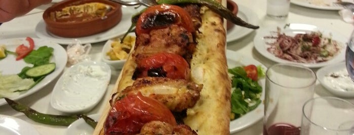 Adanalı Hasan Kolcuoğlu Restaurant is one of Orte, die Serpil gefallen.