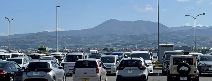 長崎空港 バス乗り場 is one of Road.