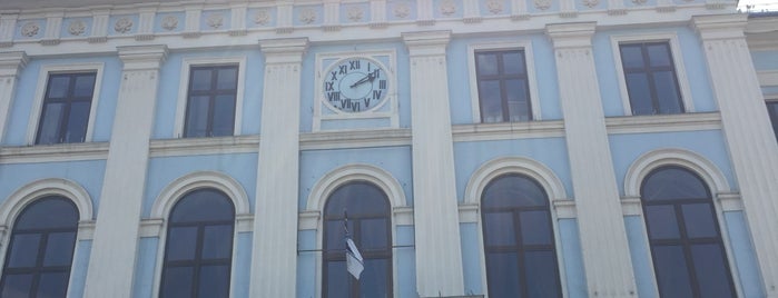 Центральна площа / Central Square is one of Tempat yang Disukai Андрей.
