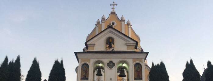 Церква св. Петра і Павла / Saints Peter and Paul Church is one of Tempat yang Disukai Андрей.