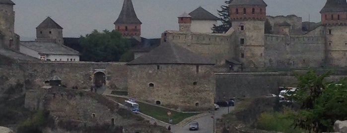 Кам'янець-Подільська фортеця / Kamianets-Podilskyi Castle is one of Lieux qui ont plu à Андрей.