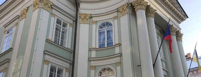 Velká aula Karolina is one of LF1.