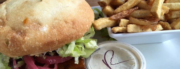 Uneeda Burger is one of Seattle Interns: Food.