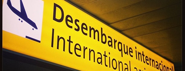 Desembarque Internacional is one of สถานที่ที่ Yael ถูกใจ.