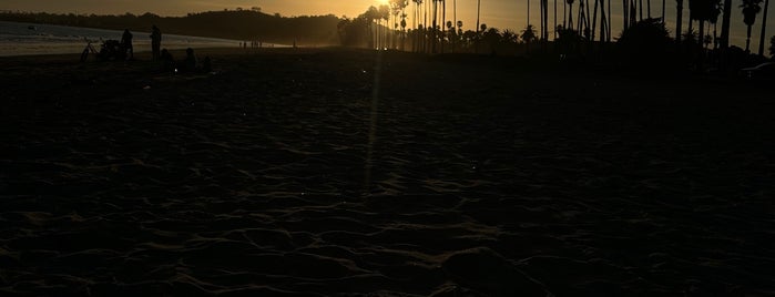 East Beach is one of USA California 🇺🇸.