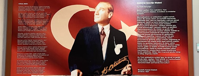 Türkiye İş Bankası is one of IC.