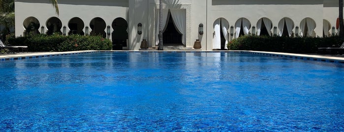 Pool (Baraza Resort) is one of สถานที่ที่ Wesley ถูกใจ.