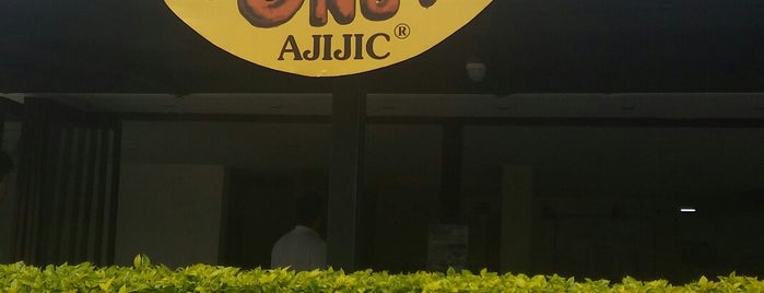 Donas Donuts Ajijic is one of Tempat yang Disukai Ashanti.