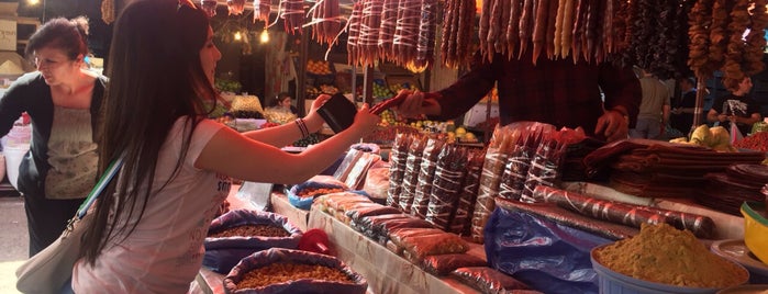Dezertirebi Agrarian Market | დეზერტირების აგრარული  ბაზარი is one of Baku Tbilisi.