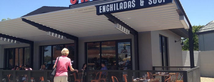 Gadzooks Enchiladas & Soup is one of Posti che sono piaciuti a Aaron.