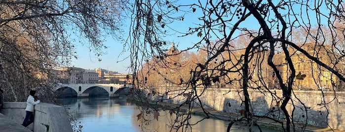 Ponte Mazzini is one of Roma.