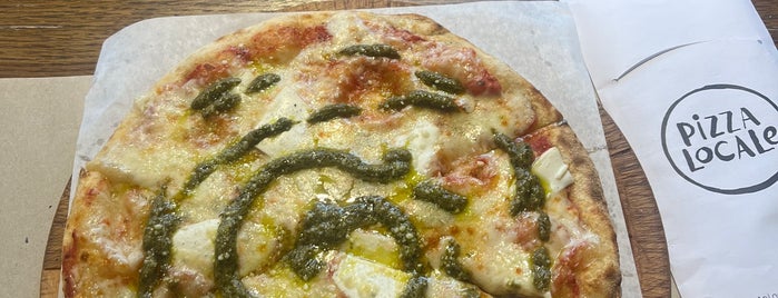 Pizza Locale is one of İzmir.