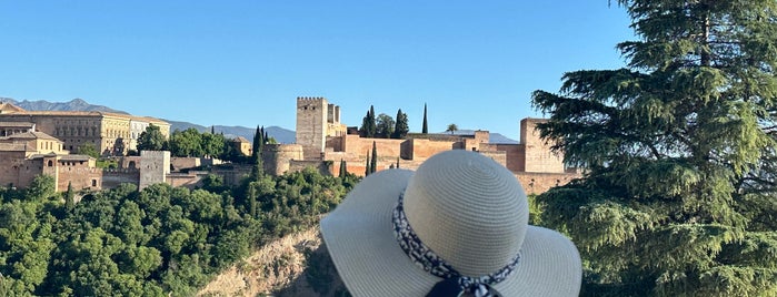 Mezquita Mayor de Granada is one of Attractions.