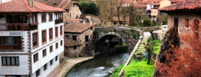 Potes is one of Pueblos y sitios para visitar en Cantabria.