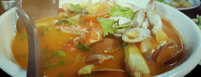 Langkasuka Seafood &Thai Food is one of FOOD FOOD MAKAN MAKAN.