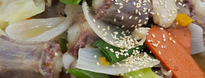 은호식당 is one of Lieux sauvegardés par Yongsuk.