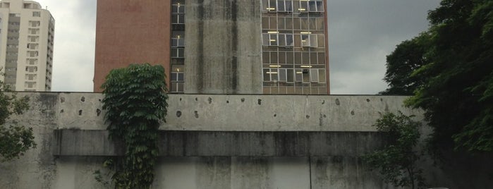 Estacionamento da OAB Fórum De Pinheiros is one of Orte, die Cleide gefallen.