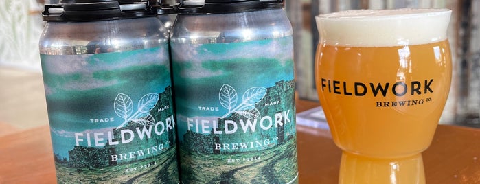 Fieldwork Brewing Company is one of Tempat yang Disukai Erin.