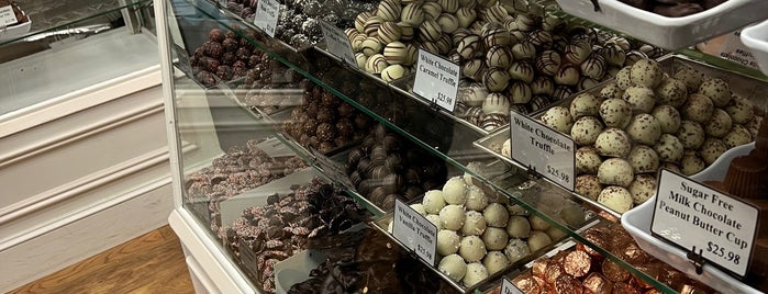 Conrad's Confectionery is one of Pascack Eats.
