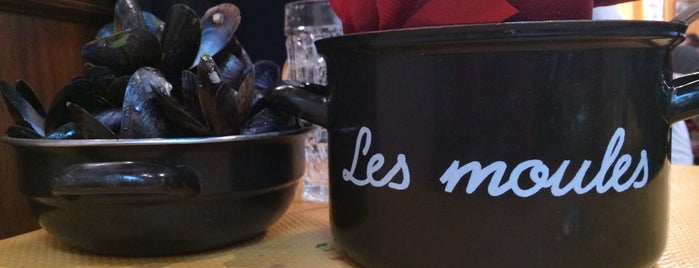 Aux Moules is one of Lille Like a Local.