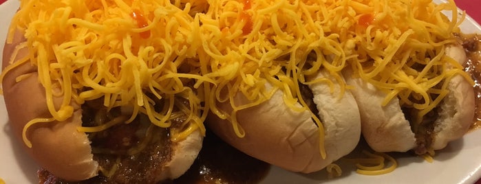 Gold Star Chili is one of Hot Dogs.