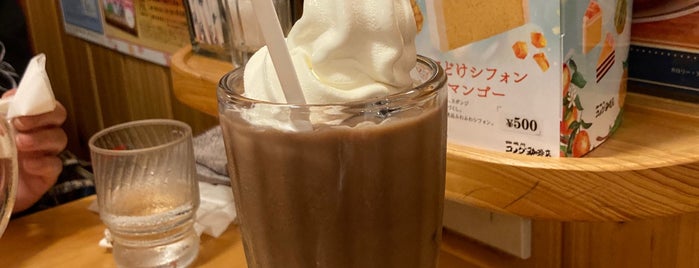 Komeda's Coffee is one of Lugares favoritos de Minami.