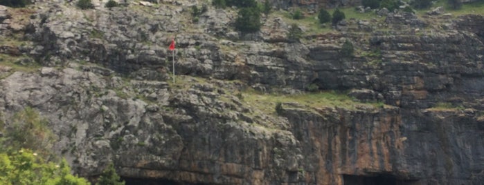 Tınaztepe Mağarası is one of Tempat yang Disukai Yılmaz.