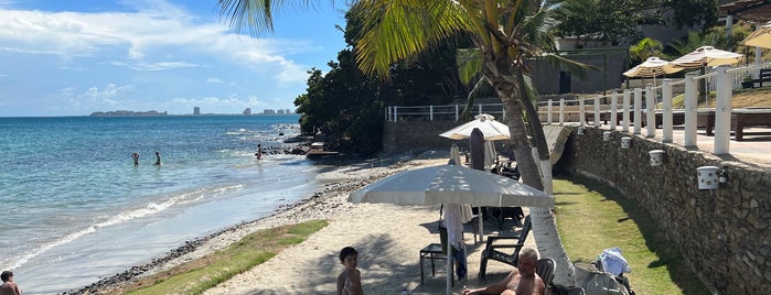 Beach Bar is one of Top 10 Margarita.