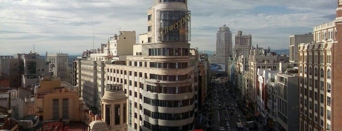 Terraza El Corte Inglés Callao is one of Orte, die Davide gefallen.